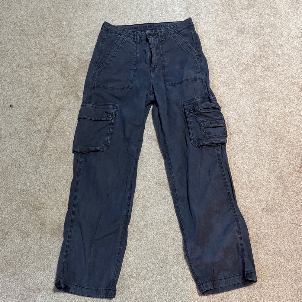 American eagle cargo pants- women’s